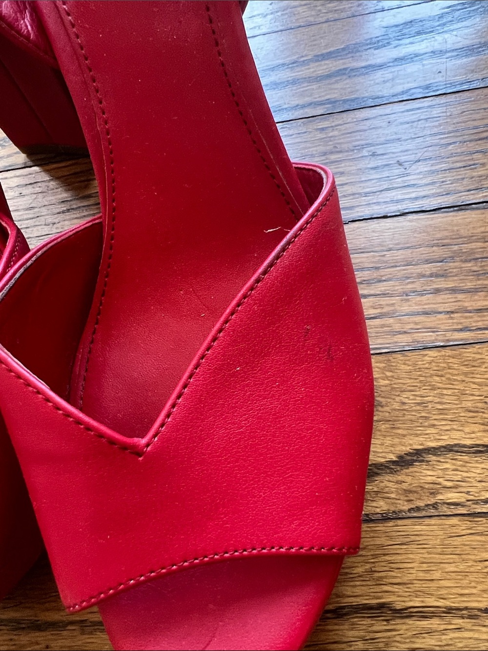 Marc Fisher Red Platform Heels- 7.5 - Picture 4 of 12